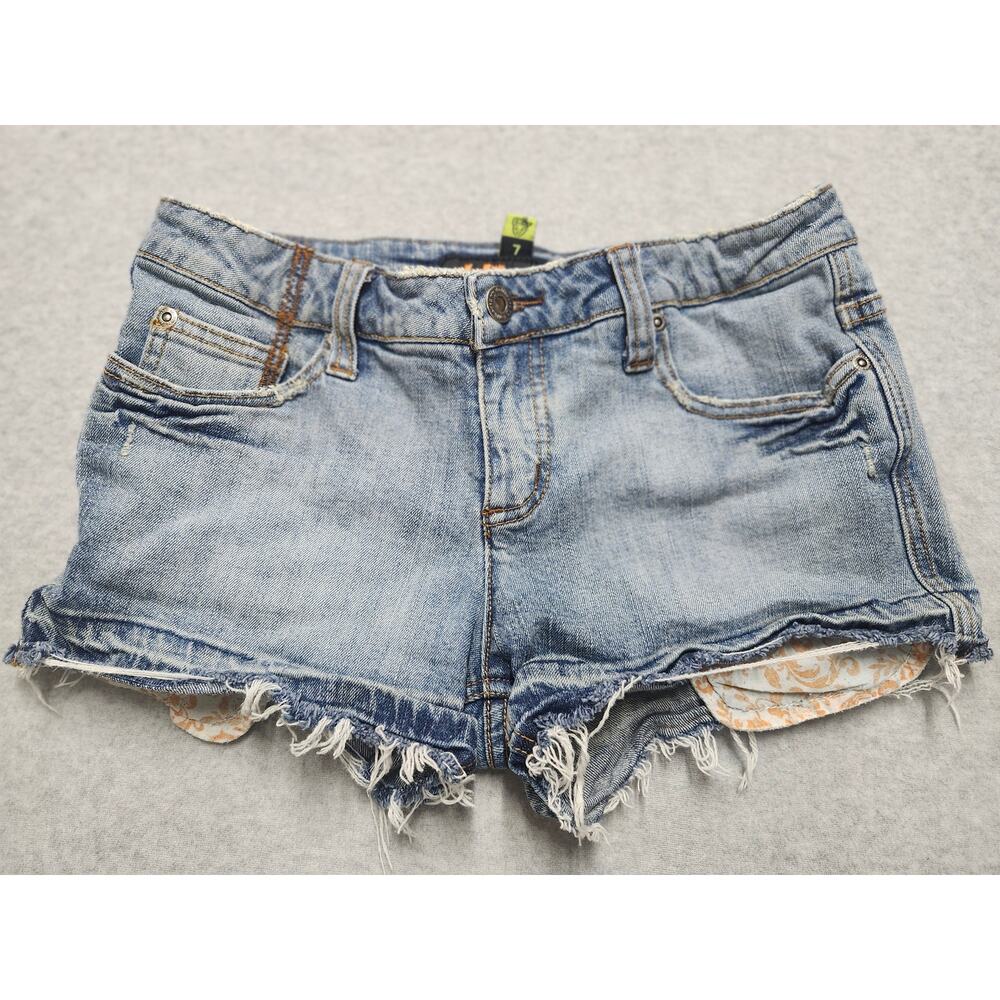 Dollhouse Denim Shorts Womens Size 7 Distressed Frayed Low Rise Light Wash Y2K